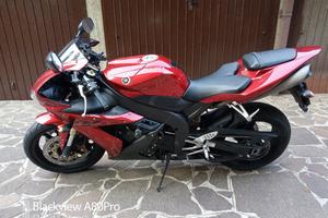 yamaha R1