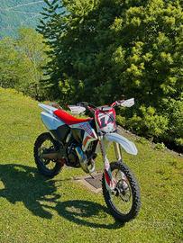 Fantic XE 125