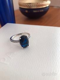 Pandora Anello Misura 8 Pietra Blu 190056C01