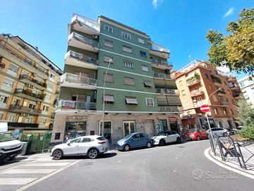 MONTEVERDE NUOVO - Locale commerciale