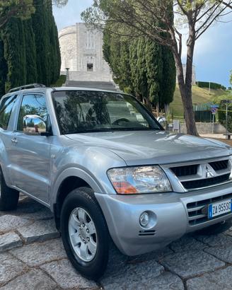Mitsubishi pajero 3200