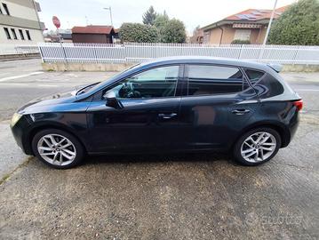 seat leon 1.6 tdi  5f 2013