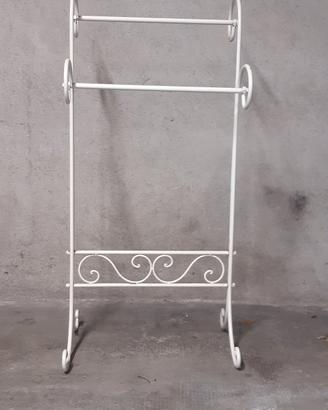 portasciugamani stile liberty