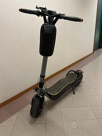 Monopattino Cecotec Bongo serie Z 1100w