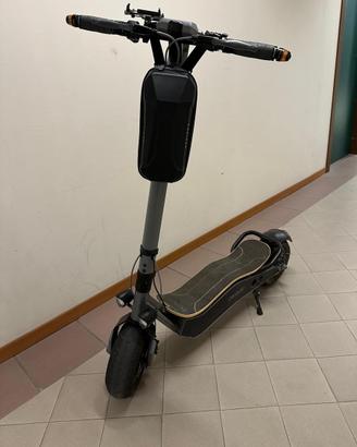 Monopattino Cecotec Bongo serie Z 1100w