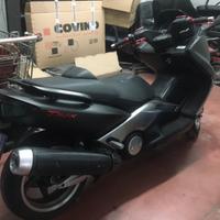 Moto Yamaha t-Max