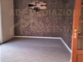 Secondo Piano Con Garage