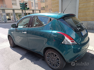 Lancia Ypsilon Echo Gold