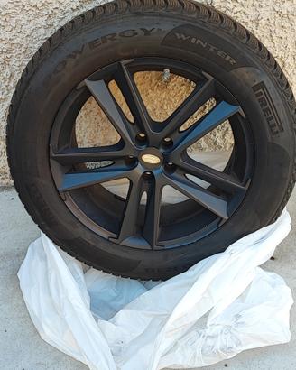 cerchioni auto renge rover Evoque e gomme quasi n 