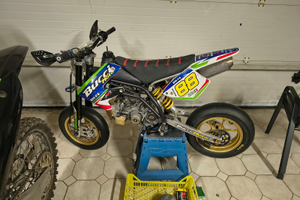Bucci f4 pitbike pronto pista
