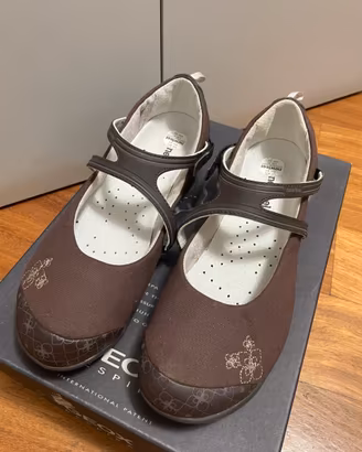 Ballerine Newfeel marroni con cinturino n.41