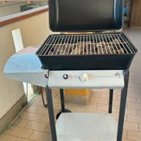 Barbecue MCZ garden a gas con pietra lavica