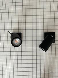 Coppia di faretti da muro