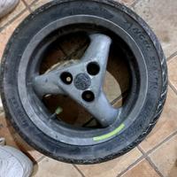Gomme scooter Pirelli