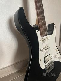 Yamaha Chitarra Elettrica + Custodia