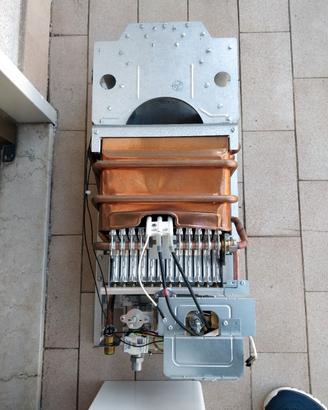 Scaldabagno a gas da interno 