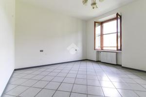 3 LOCALI A SABBIO CHIESE