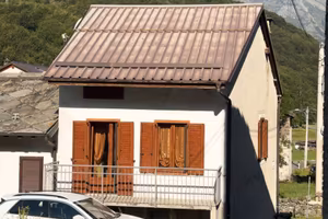 Casa indipendente ristrutturata, vista montagne