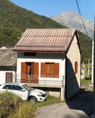 Casa indipendente ristrutturata, vista montagne
