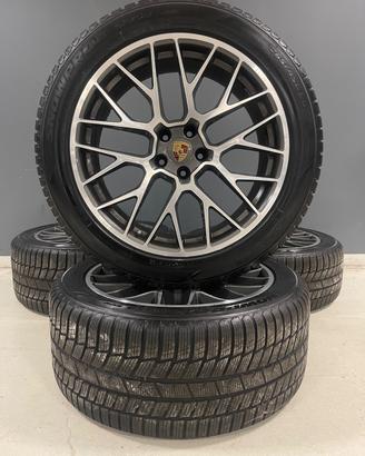 Set cerchi e gomme invernali Macan