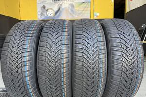 4 Gomme Kumho Inverno 215/60R17 96H con 90%residui