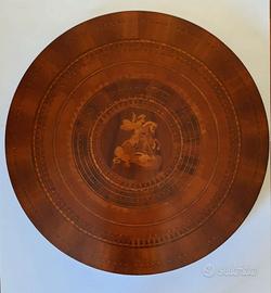 tavolo rotondo Sorrentino con legno intarsiato