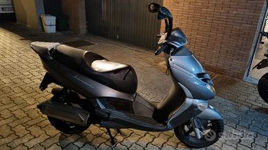 Aprilia Leonardo 125