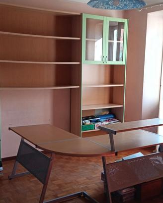Libreria con scrivania ad angolo