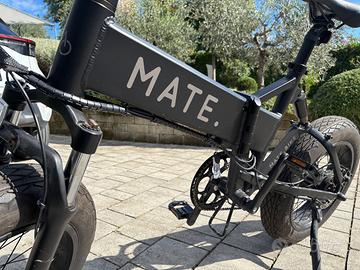 MATE. E-Bike Fat Pieghevole
