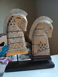 Grande scultura legno cavalli bohemien