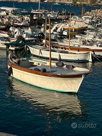 Gozzo semiplanante in legno