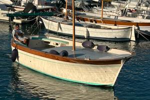 Gozzo semiplanante in legno