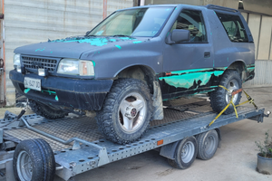 Mezzo x fuoristrada o prototipo senza motore