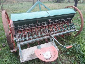 Macchina seminatrice