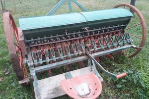 Macchina seminatrice