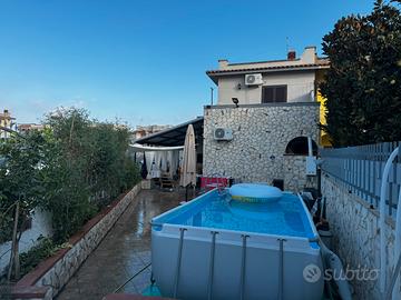 Villetta  a Baia Felice ( Cellole) 100 mt dal mare