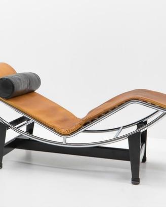 MDF ITALIA Poltrona LC4 1401 in pelle color ambra