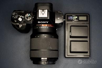 Sony alpha 7 + Obiettivo Kit 28-70 F4-5.6 + Batter
