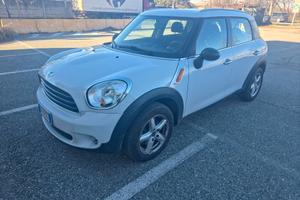 Mini CountryMan ONE