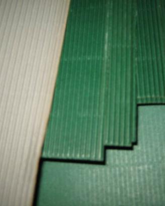 Cartoncino ondulato uso bricolage  50 fogli