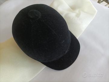 casco protettivo equitazione 
