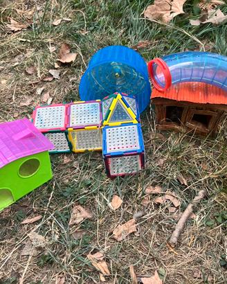 Articoli vari per criceto