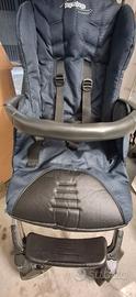 A soli 250 €  trio peg perego
