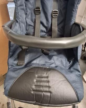A soli 250 €  trio peg perego