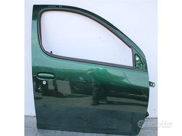 6700152030 PORTA ANTERIORE DX S/SPECCHIO TOYOTA YA