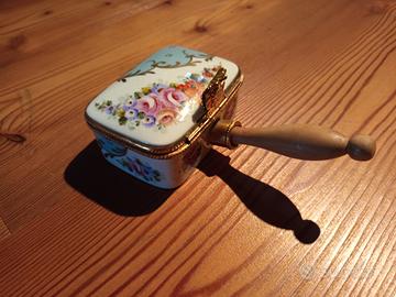 LIMOGES TABACCHIERA CON DECORI FLOREALI