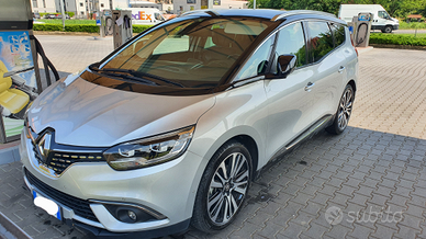 Renault Grand Scenic Initiale Paris 150 cv