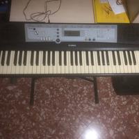 Tastiera / Pianola YAMAHA YPT-200