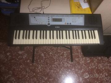 Tastiera / Pianola YAMAHA YPT-200