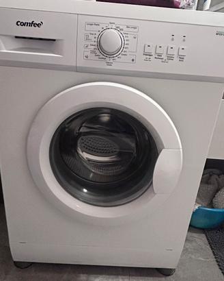 Lavatrice comfee adelaide MFE812